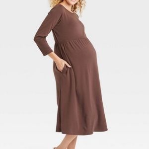 NWT Isabel Maternity By Ingrid & Isabel Women’s Cozy Knit Dress Brown
